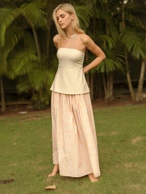 NWOT La Maregold Skirt XS